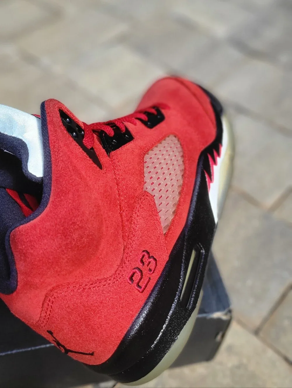 Jordan 5 Retro 'Raging Bull' (2021)